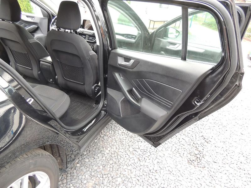 Ford Focus (2020) Combi 1.0i,92kw,ČR,1.majitel - fotka 16 z 42
