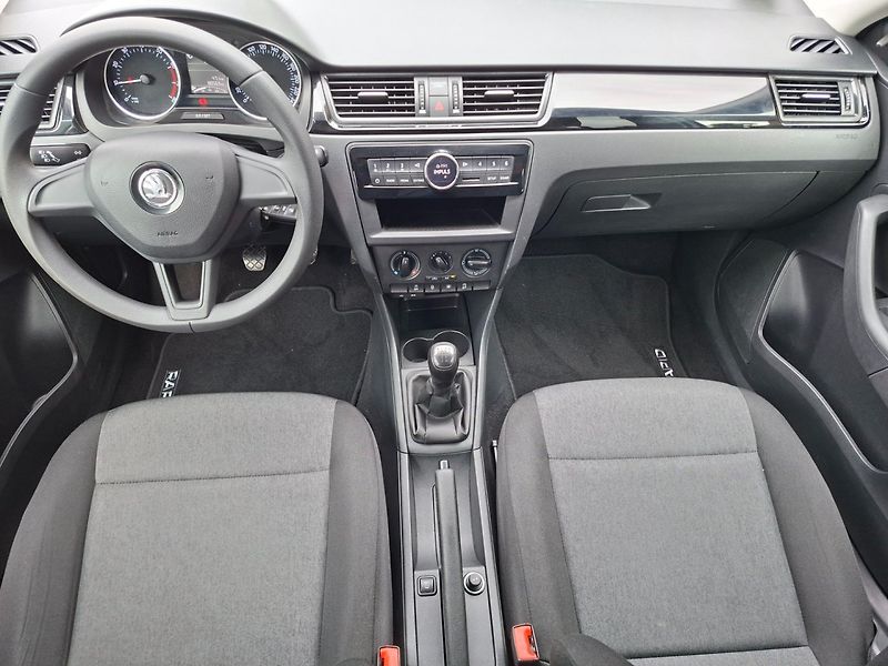 Škoda Rapid (2016) 1.2TSI 66kW - fotka 11 z 37