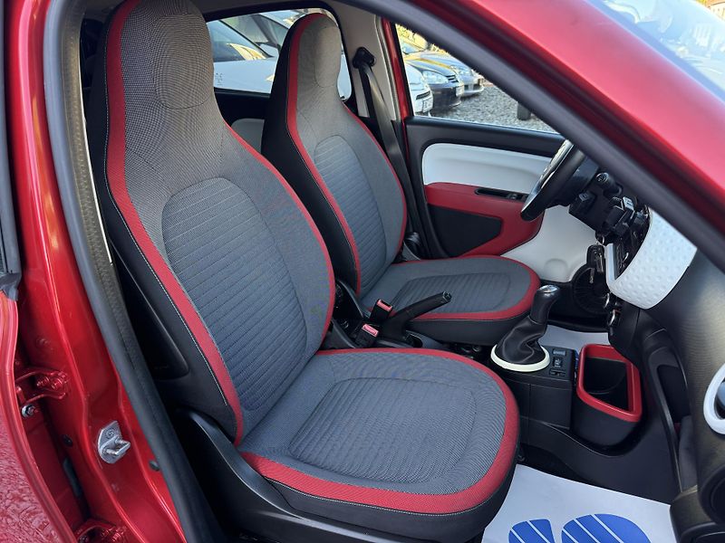 Renault Twingo 1.0i 52 KW 1 MAJITEL. - fotka 12 z 14