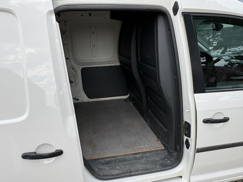 Volkswagen Caddy Maxi 1.4 TSI 92 kW ČR, DPH - fotka 6 z 35