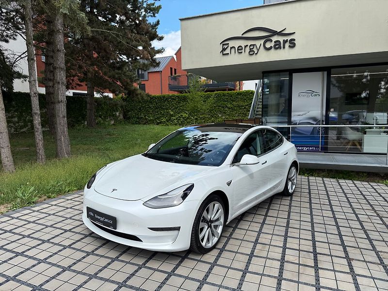 Tesla Model 3 Long Range AWD - fotografie inzerátu