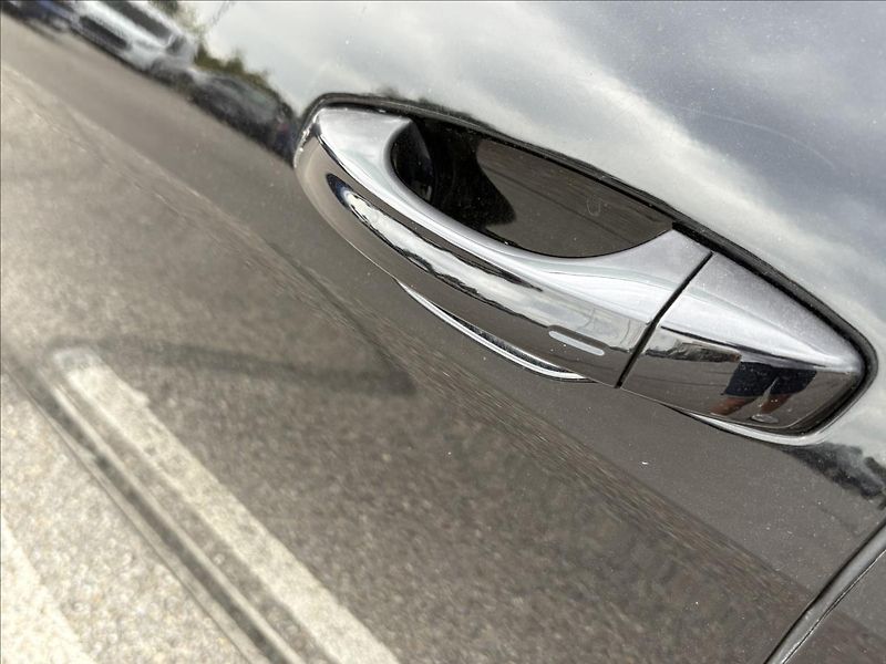 Volkswagen Golf 2,0 TDi 110kW Xen,Pano,Nez.Top - fotka 36 z 41