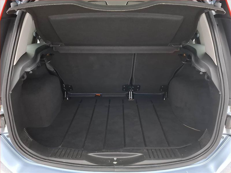 Ford Fusion (2007) 1.4, nová STK, jezdí dobře - fotka 13 z 14