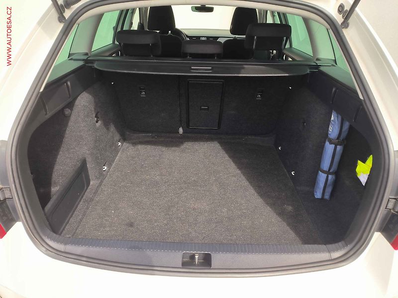 Škoda Octavia (2019) 1.6 TDi, Ambition, DSG - fotka 7 z 23