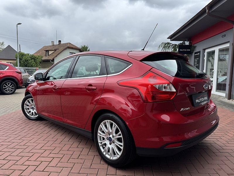 Ford Focus (2011) 1.6 Ti-VCT Digi Klima Tempomat - fotka 3 z 48