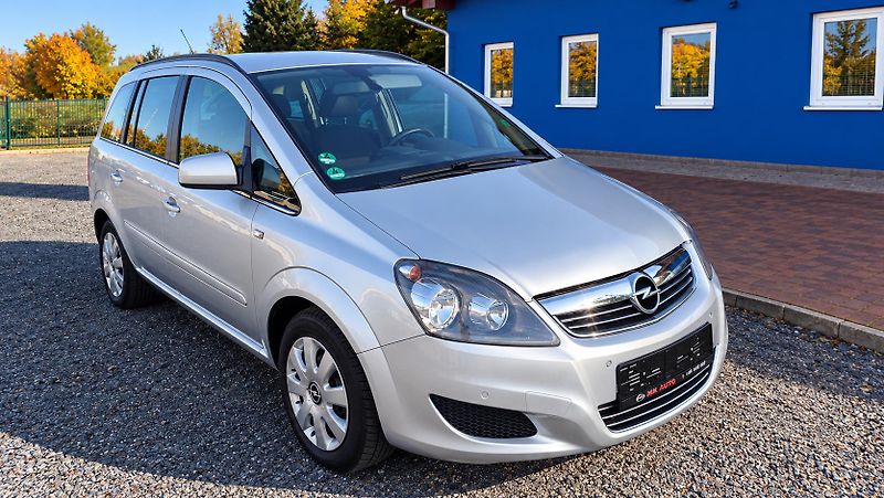 Opel Zafira (2011) 1.6 16V  7 míst  - fotka 1 z 7