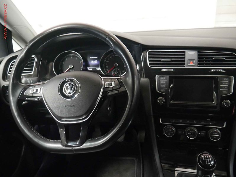 Volkswagen Golf (2014) 1.4 TSI, ČR, AC, výhřev sed. - fotka 13 z 25