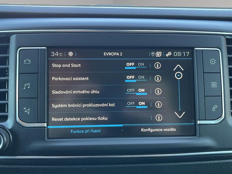 Peugeot Traveller (2021) ALLURE L2 2.0 BlueHDi 106kW, Č - fotka 26 z 29