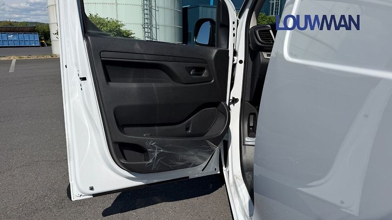 Toyota ProAce L2 - 2.0L Diesel 6 MT Active - fotka 16 z 27