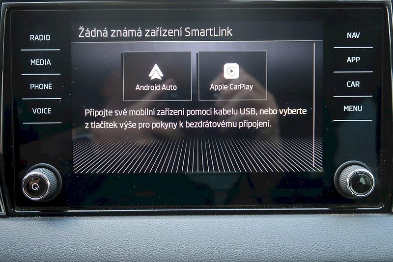Škoda Karoq (2025) TOP Selection 1.5 TSI 110 kW - fotka 8 z 29