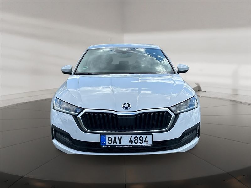 Škoda Octavia 2,0 TDI 110 Ambition DSG 5d - fotka 2 z 11
