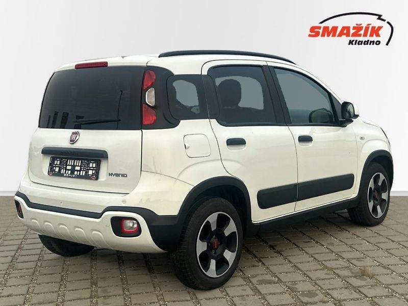 Fiat Panda (2023) 1.0 Hybrid 70cv MAN CROSS - fotka 4 z 18