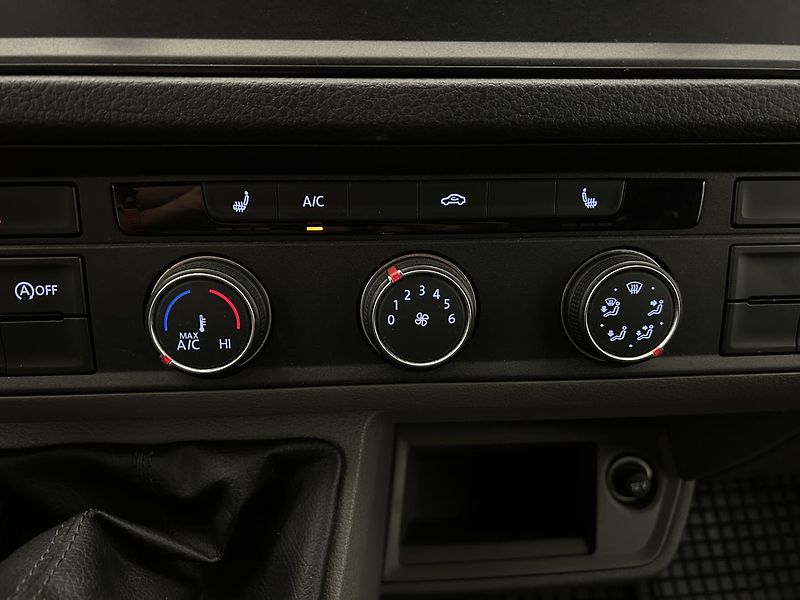 Volkswagen Crafter 2.0 TDI L2H3 - fotka 11 z 21