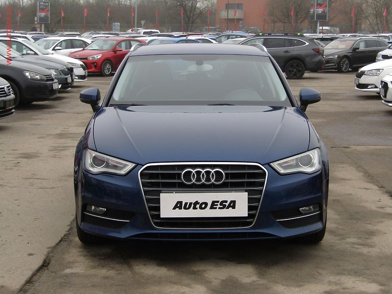 Audi A3 (2014) 1.2 TFSi, ČR, Attraction - fotka 2 z 18