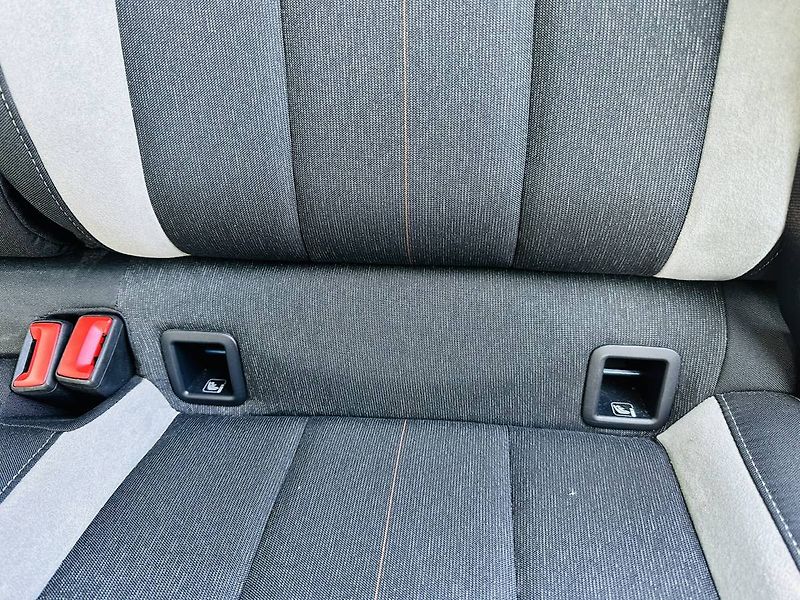 Škoda Kamiq Top Selection 1,0 TSI 85kW MT6 - fotka 22 z 29