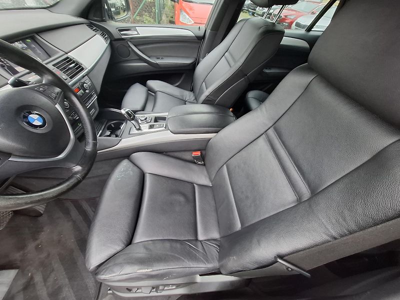 BMW X6 XDRIVE 40D - fotka 8 z 15