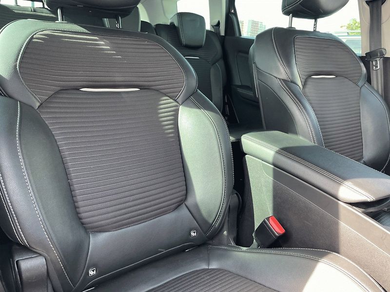 Renault Grand Scénic (2018) 1.7 dCi,110kW,Intens - fotka 33 z 37