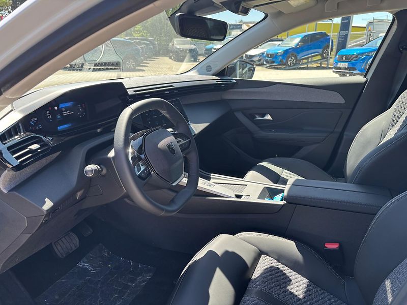 Peugeot 308 SW ALLURE Hybrid - fotka 11 z 20