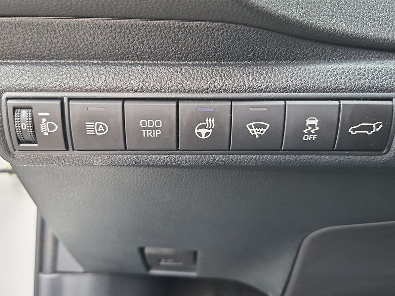 Toyota Corolla GR SPORT Dynamic 2.0 hybrid - fotka 20 z 25