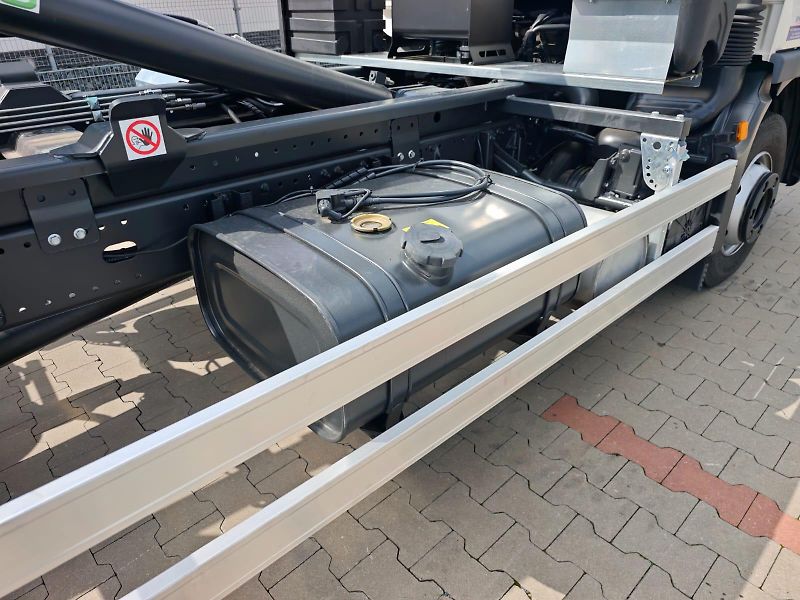 MAN TGL 12.220 NOVÝ 8t hákový nosič  - fotka 10 z 26