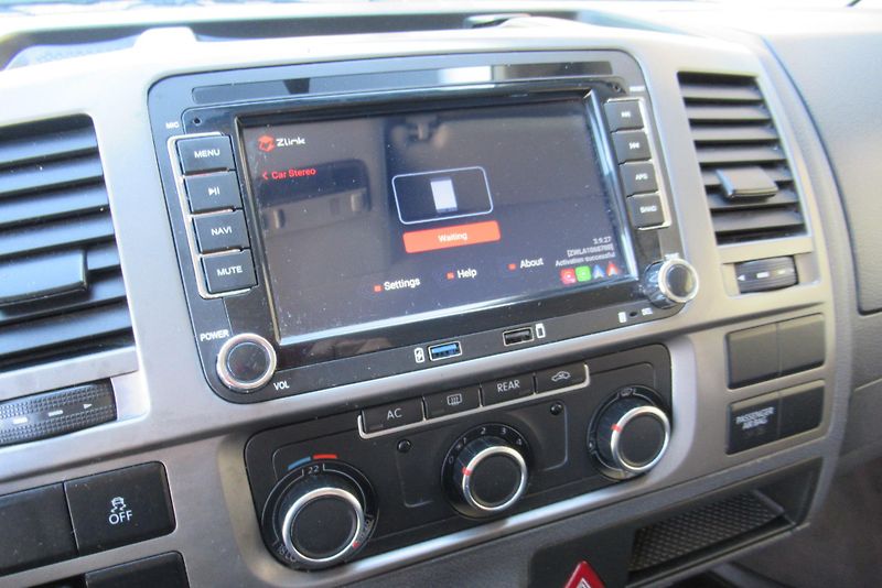 Volkswagen Multivan 2.0 TDi KLIMA 4x4 7 MÍST - fotka 14 z 22