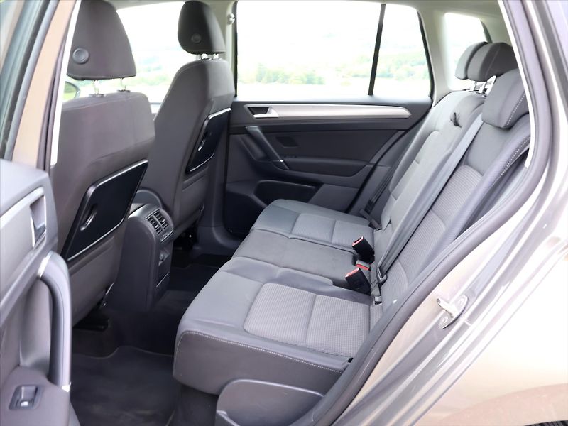 Volkswagen Golf Sportsvan 1,4 TSI 92kW Comfortline DSG - fotka 14 z 41