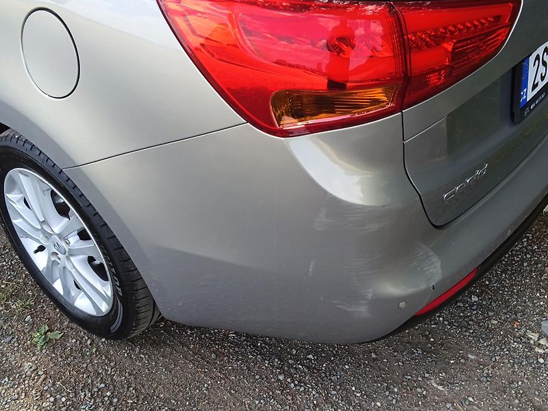 Kia Ceed SW (2013) Prodám Kia Cee'd SW 1.6 GDI  - fotka 11 z 12