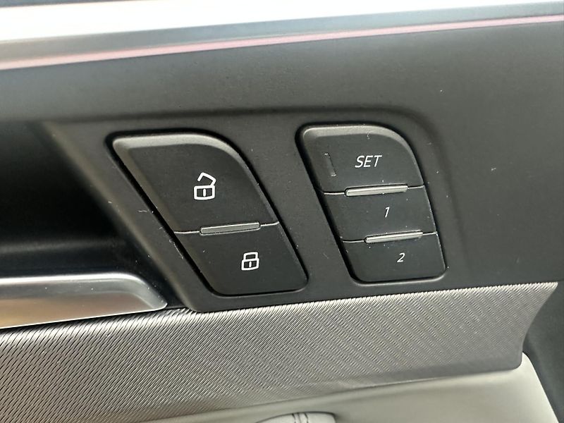 Audi A5 40 TFSI S-LINE - fotka 16 z 19