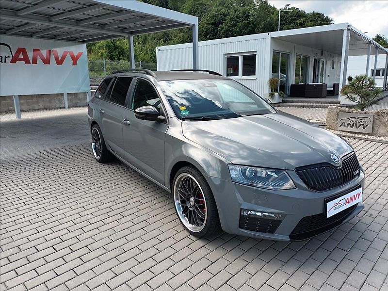 Škoda Octavia 2,0 TDI,RS,NAVIGACE,KLIMA,AUT. - fotka 3 z 49