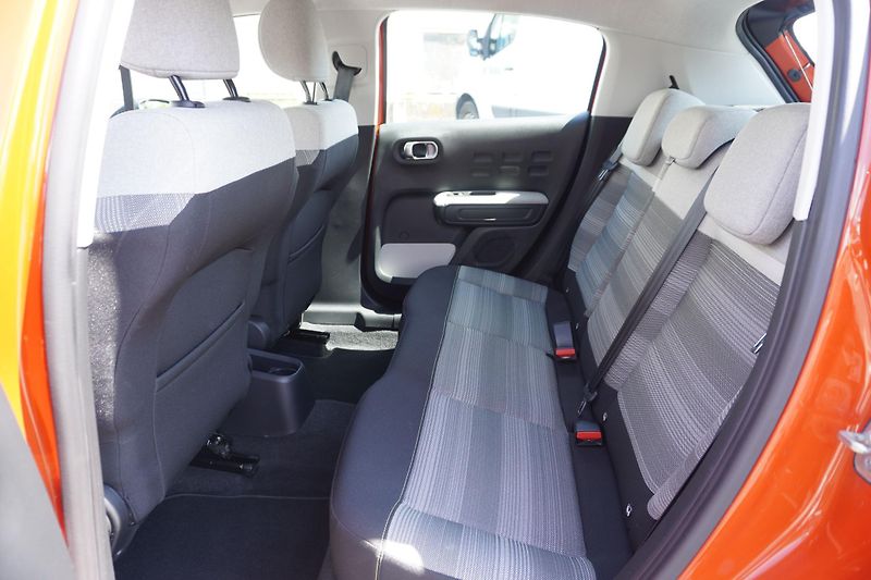 Citroën C3 (2017) 1.2PT 82 SHINE - fotka 7 z 8