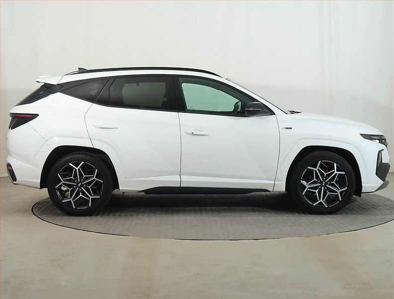 Hyundai Tucson (2022) N-Line 1.6 T-GDI - fotka 6 z 13