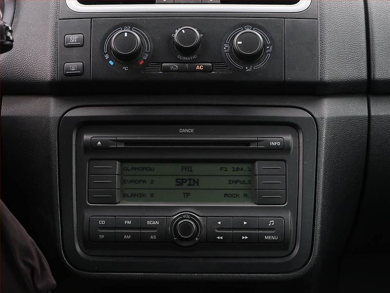 Škoda Roomster (2007) 1.6 16V, po STK, udržované - fotka 12 z 15