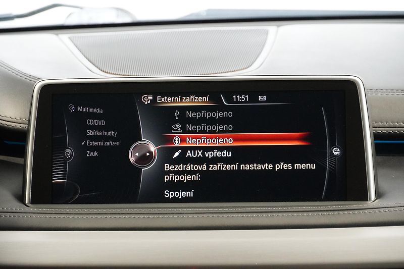 BMW X6 Xdrive30d,ČR,HUD,360,dověry - fotka 30 z 37