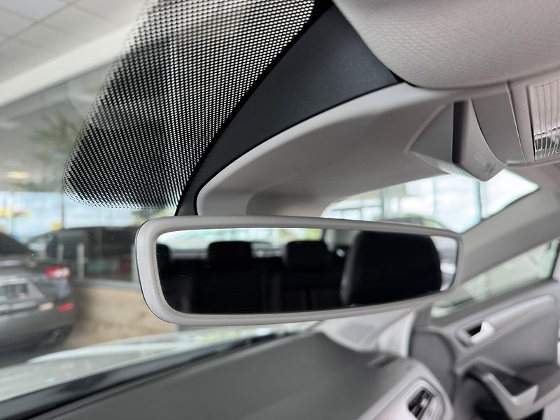 Volkswagen T-Roc 2,0TDI 110kW*STYLE*REZERVACE! - fotka 17 z 28