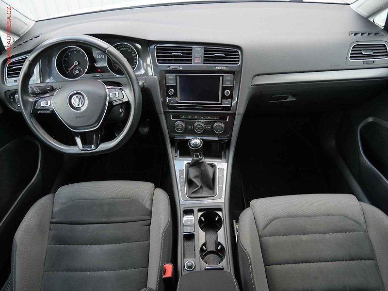 Volkswagen Golf (2017) 1.4 TSi, 2.maj,ČR - fotka 8 z 24