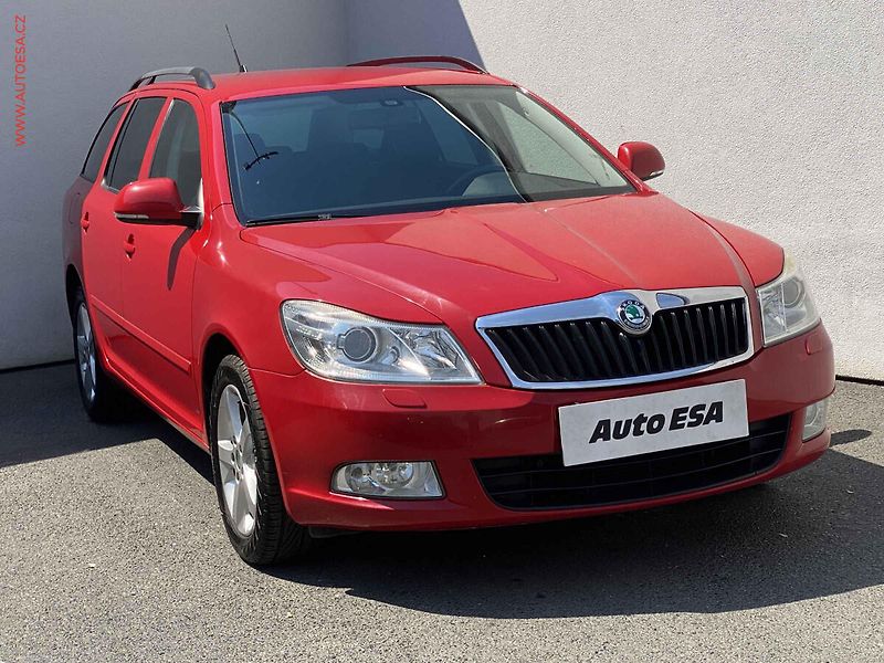 Škoda Octavia (2013) 2.0TDi, DSG, xenon - fotografie inzerátu