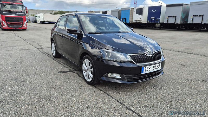 Škoda Fabia 1,2 TSI 66 kW STYLE - fotka 1 z 19