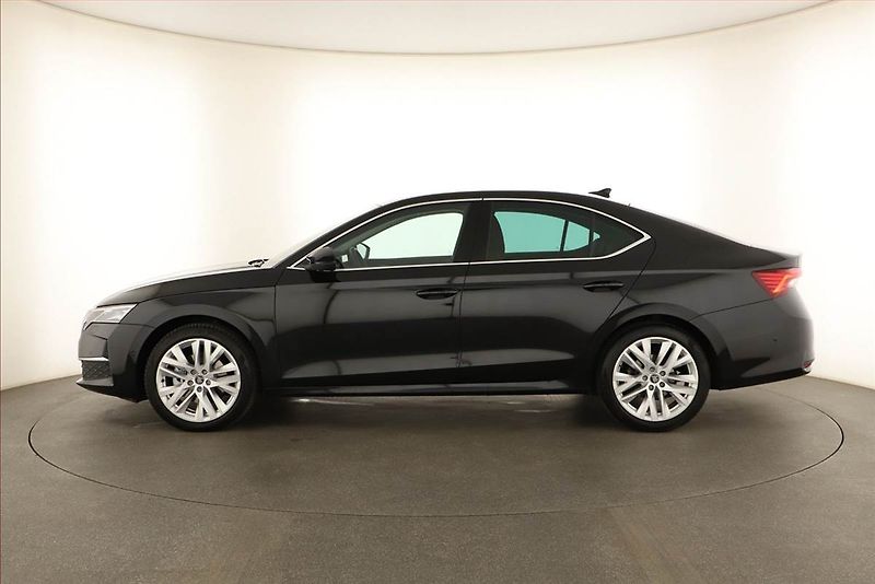 Škoda Octavia (2025) 2.0 TSI, EXCLUSIVE SELECTION - fotka 3 z 19
