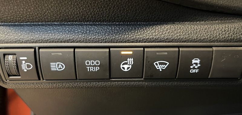 Toyota Corolla 1.8 Hybrid AT GR SPORT DYNAMIC - fotka 7 z 17