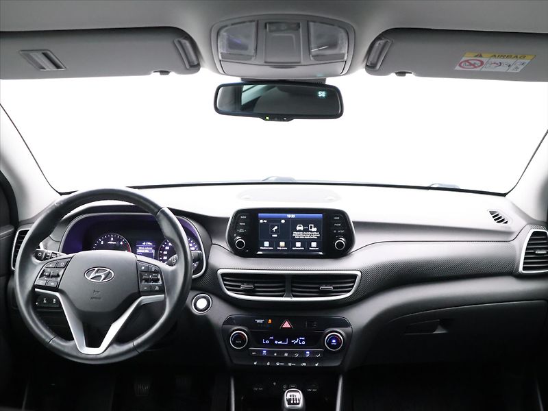 Hyundai Tucson 1,6 CRDI 4x4 CZ IceBreaker DPH - fotka 24 z 32