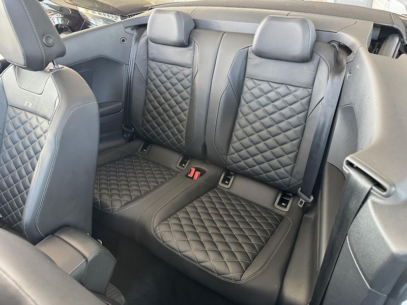 Volkswagen T-Roc (2021) 1,5TSi DSG REZERVACE - fotka 18 z 32