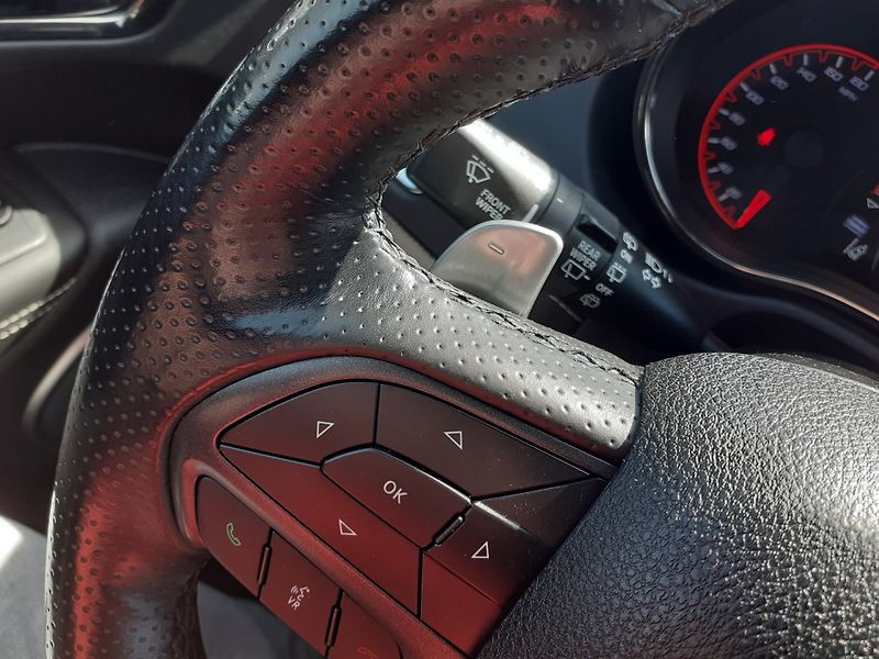 Dodge Durango (2018) 6.4  V8 SRT 4x4 LPG - fotka 11 z 38