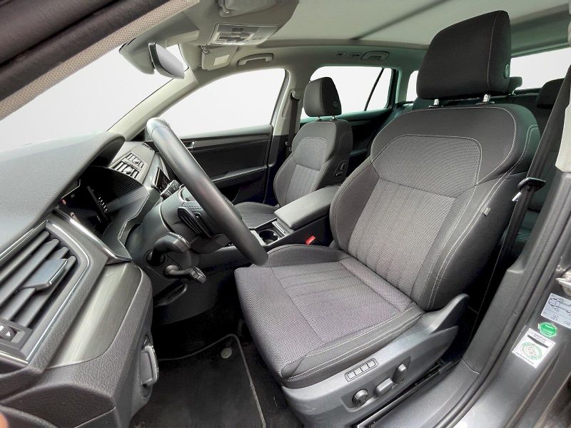 Škoda Superb (2023) 2.0 TDI 147kW DSG Style Plus c - fotka 24 z 34