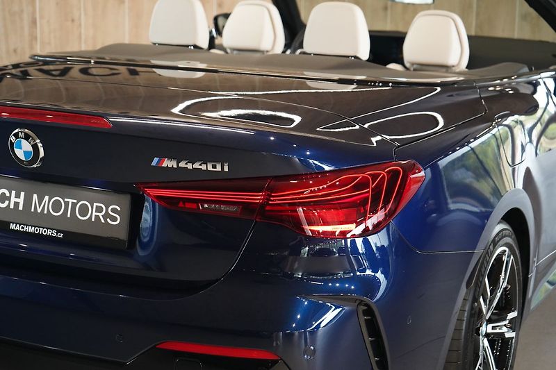 BMW Řada 4 M440i xDrive Cabrio, Merino - fotka 9 z 38
