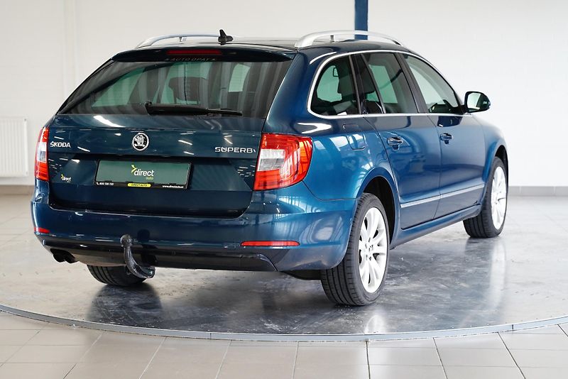Škoda Superb - fotka 2 z 6