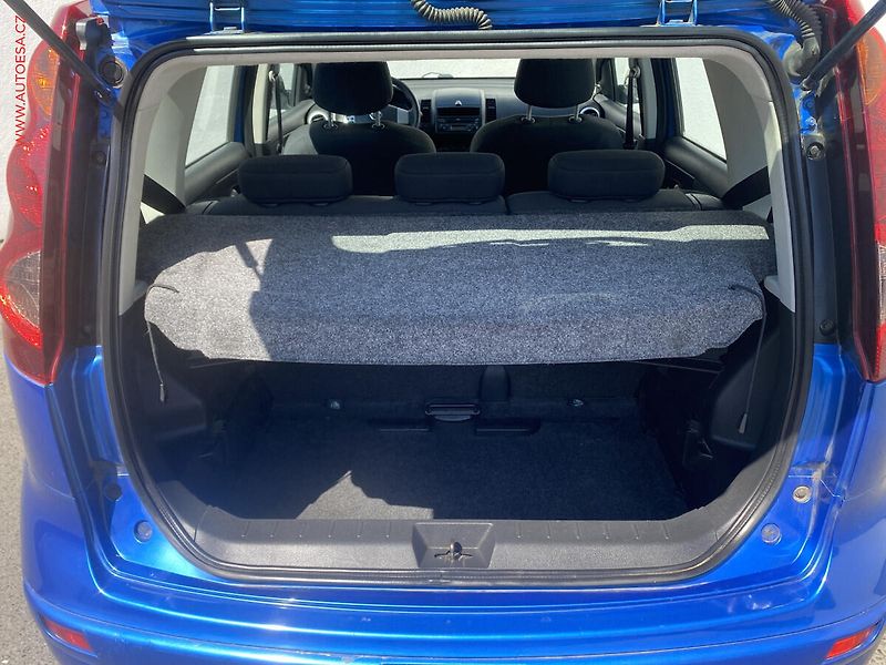 Nissan Note (2010) 1.4i, ČR, AC - fotka 7 z 13