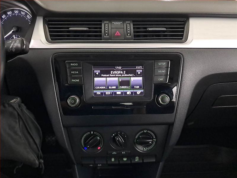 Škoda Rapid (2015) 1.4 TDI, Tempomat - fotka 12 z 17