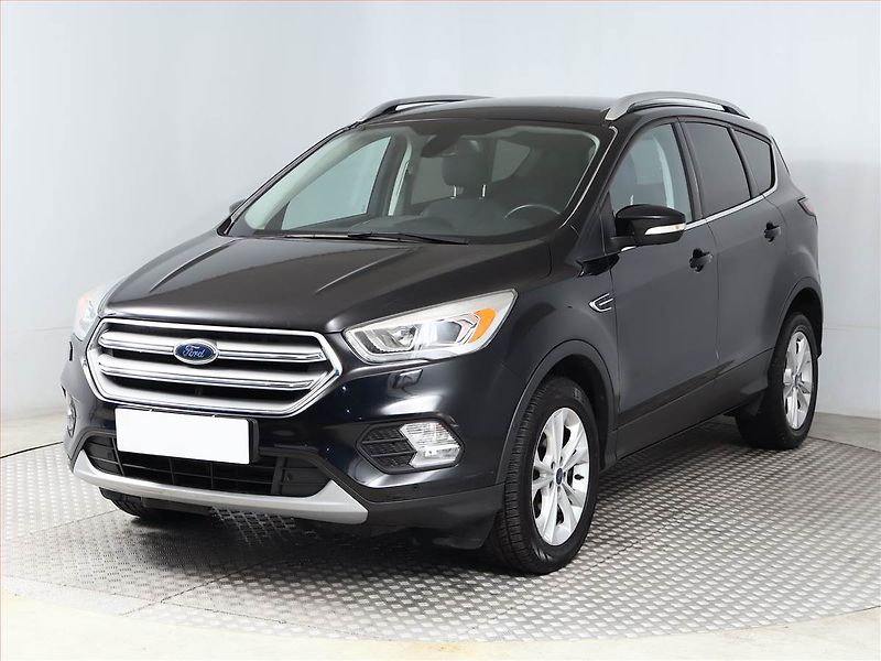 Ford Kuga (2017) 2.0 TDCi, Kůže, Navi, Tempomat - fotka 2 z 15
