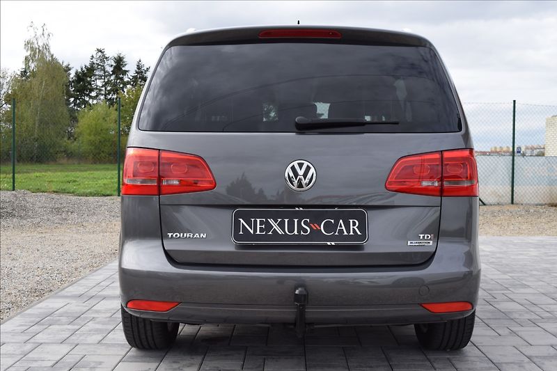 Volkswagen Touran 1,6 TDI 77KW BIXENON TAŽNÉ - fotka 10 z 40