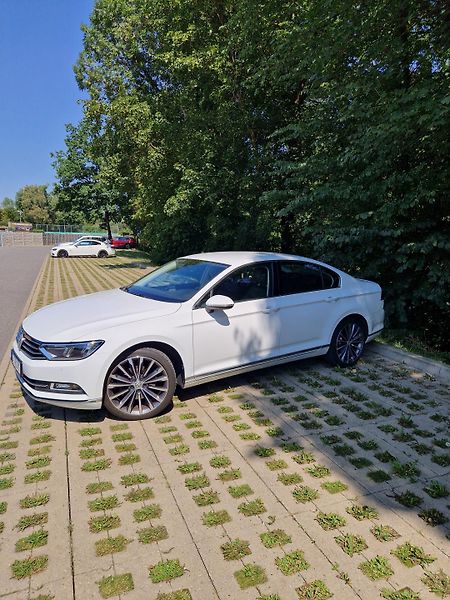 Volkswagen Passat (2016) B8 2.0TDi Highline 140kW - fotka 9 z 19